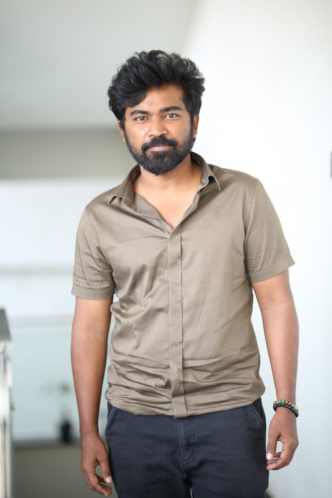 నాగార్జున గారితో 'నా సామిరంగ' తప్పకుండా అందరినీ అలరిస్తుంది: డైరెక్టర్ విజయ్ బిన్ని 2 GANI4575