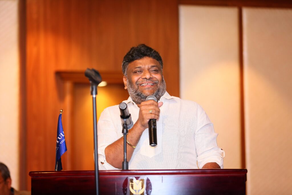 సామాన్యుడి నుంచి అసమాన్యంగా ఎదిగినా డిస్ట్రిబ్యూటర్ ప్రశాంత్ గౌడ్ 3 WhatsApp Image 2024 01 18 at 18.46.01 7e44299a 1