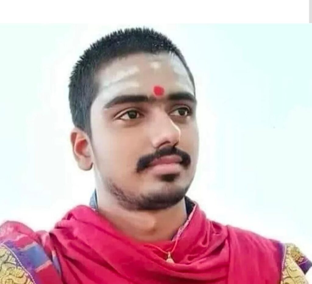 అయోధ్య రామ మందిర ప్రదాన అర్చకులుగా 22 ఏళ్ల తిరుమల వేద విద్యాలయ బుద్ధులు 1 WhatsApp Image 2024 01 21 at 11.27.08 31128fb0