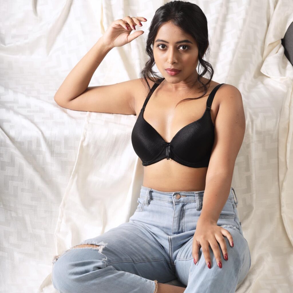 క్రిష్ సిద్దిపల్లి కి పుట్టిన రోజు శుభకాంక్షలు తెలిపిన 'రేవ్ పార్టీ' టీమ్ 4 406399183 18298996231123119 4119808815514164653 n