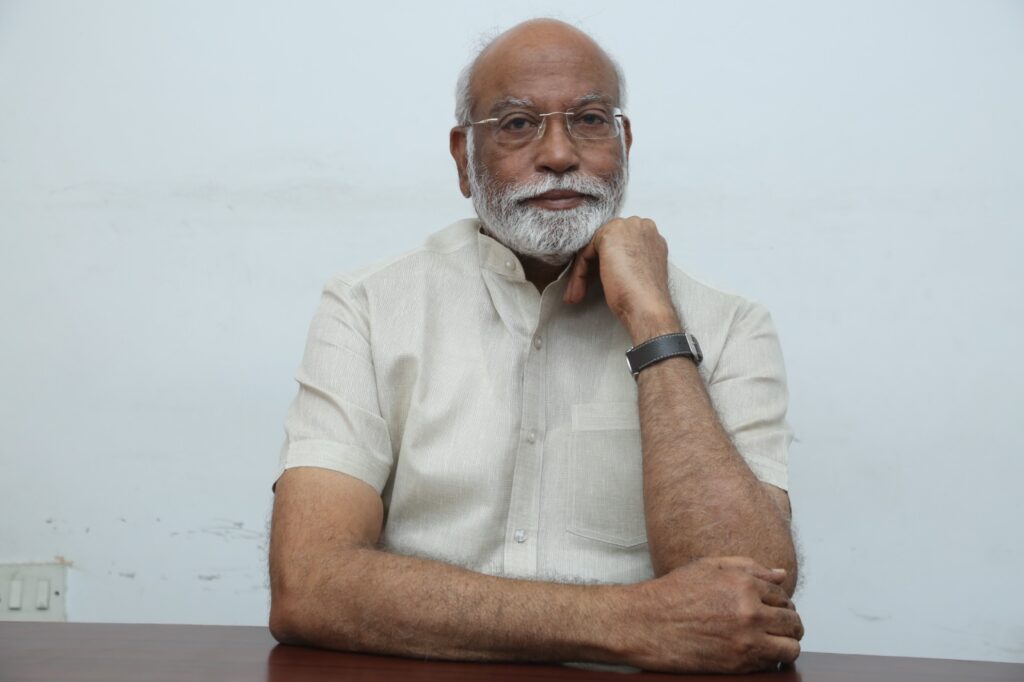 ఈ సినిమా అందరి మనస్సులో నిలిచిపోతుంది : పాన్ ఇండియా సినిమా 'రికార్డు బ్రేక్' డైరెక్టర్ చదలవాడ శ్రీనివాస రావు 1 WhatsApp Image 2024 03 05 at 15.31.53 9bb3dcc3