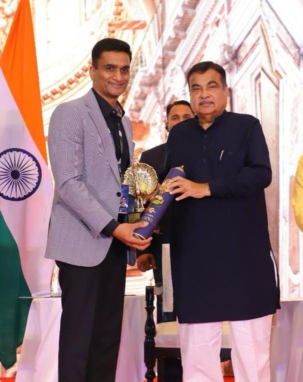 డాక్టర్ సూర్యపవన్ రెడ్డికి పీసీఇండియన్ అచీవర్స్ అవార్డ్ 1 abc