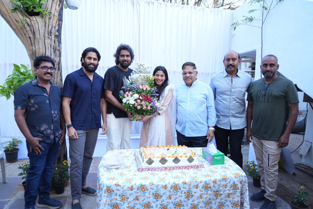 ‘తండేల్’ సెట్ లో ఘనంగా సాయి పల్లవి బర్త్ డే సెలబ్రేషన్స్ 3 IMG 8757