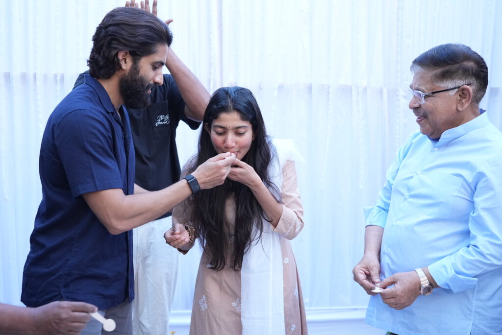 ‘తండేల్’ సెట్ లో ఘనంగా సాయి పల్లవి బర్త్ డే సెలబ్రేషన్స్ 1 IMG 8762