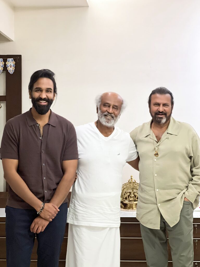 పెదరాయుడు 30 ఏళ్ల వేడుకలు: మోహన్ బాబు, రజినీకాంత్ సందడి 1 WhatsApp Image 2025 06 16 at 18.22.17 ff66b628